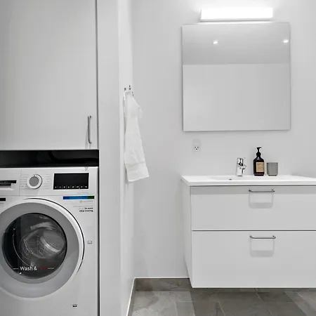 Inner Escape Apartment *