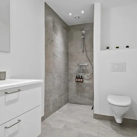 Superb First-floor Mid Town Appartamento Århus