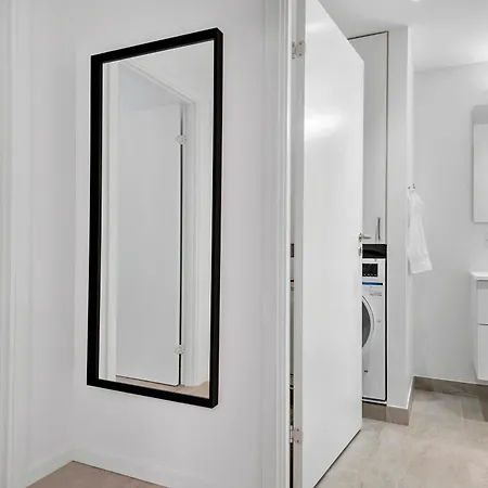 Superb First-floor Mid Town * Århus